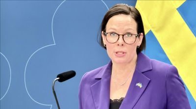 নাগরিকদের দ্রুত ইরান ছাড়ার নির্দেশ সুইডেনের