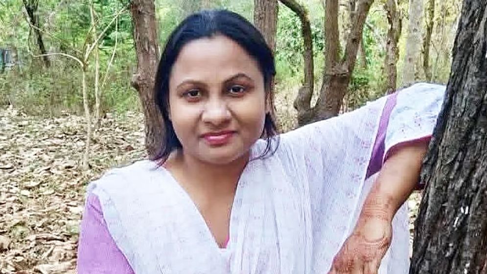 বিড়াল বাঁচাতে গিয়ে ছাদ থেকে পড়ে মৃত্যু