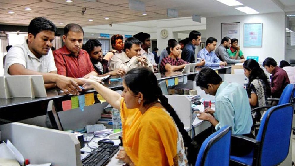 মঙ্গলবার থেকে খুলছে অফিস-আদালত ও ব্যাংক