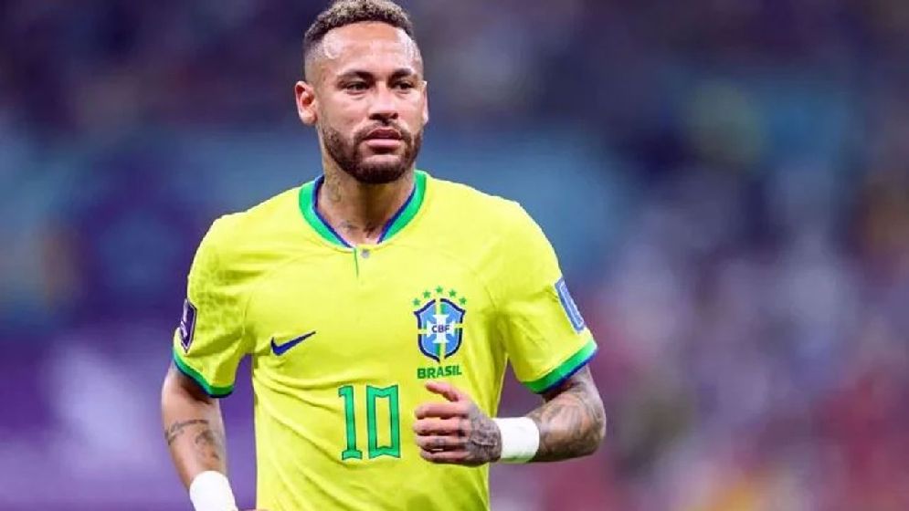 বিশ্বকাপ দল থেকে কার্যত ছিটকে যাচ্ছেন নেইমার