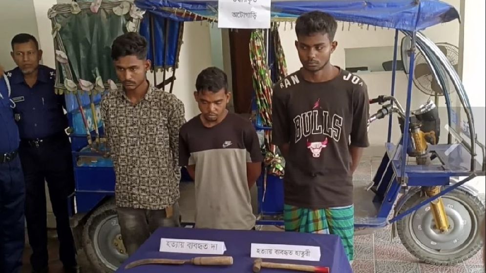 বন্ধুকে হত্যা করল অপর বন্ধু