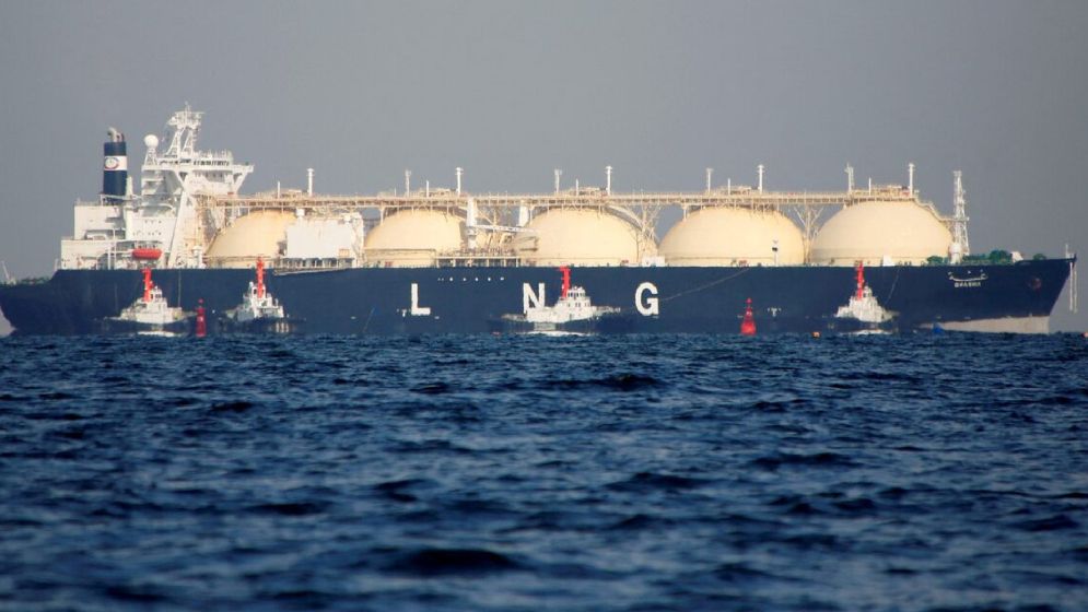 বিপুল পরিমাণ এলএনজি নিয়ে বাংলাদেশের পথে কার্গো জাহাজ