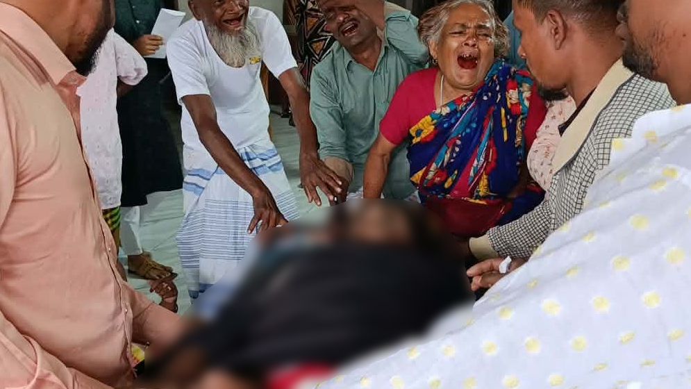 ঈদের দিন সড়কে ঝরলো মাদ্রাসা শিক্ষার্থীর প্রাণ