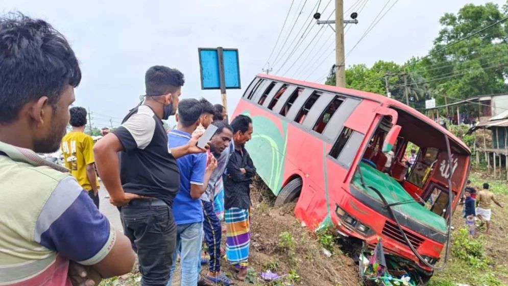 ভালুকায় চতুর্মুখী সংঘর্ষে নিহত ২, আহত ৩০