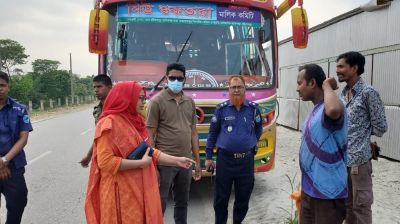 অতিরিক্ত ভাড়া আদায়: সিংগাইরে শুকতারা পরিবহনকে জরিমানা