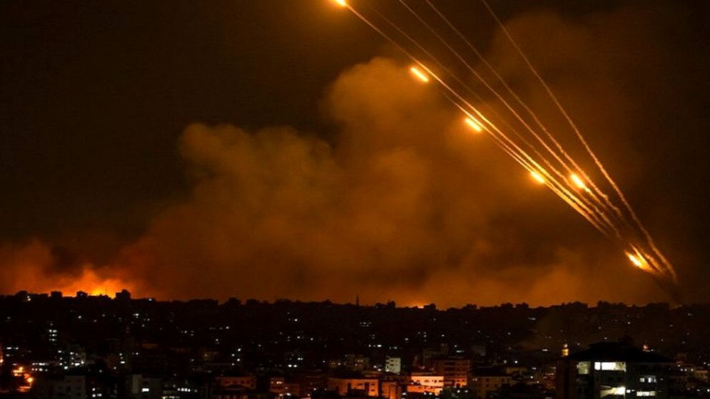 ইসরায়েলজুড়ে ইরানের ব্যাপক ক্ষেপণাস্ত্র হামলা, বিভিন্ন স্থানে সতর্কসংকেত