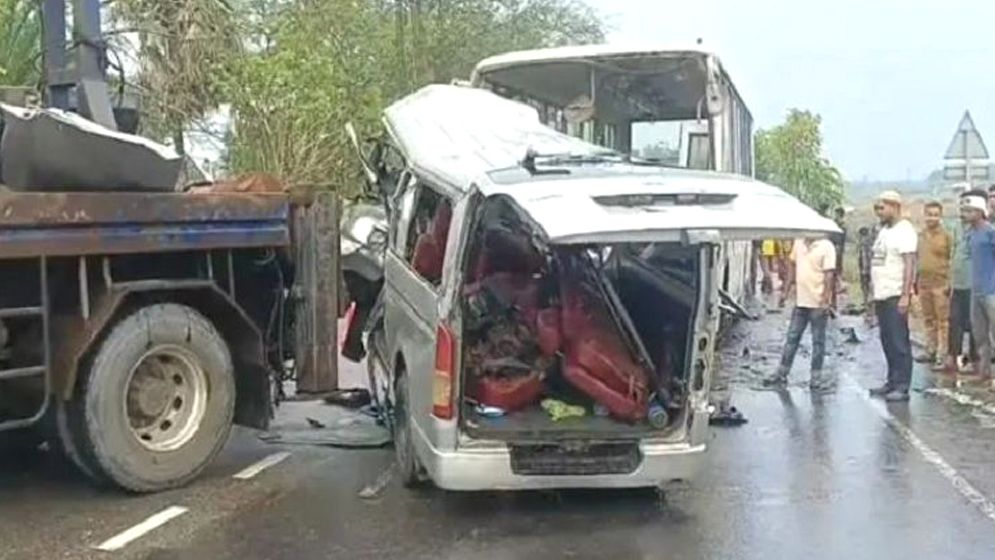 ‘মার্চে সড়ক দুর্ঘটনায় নিহত ৫৩২’   