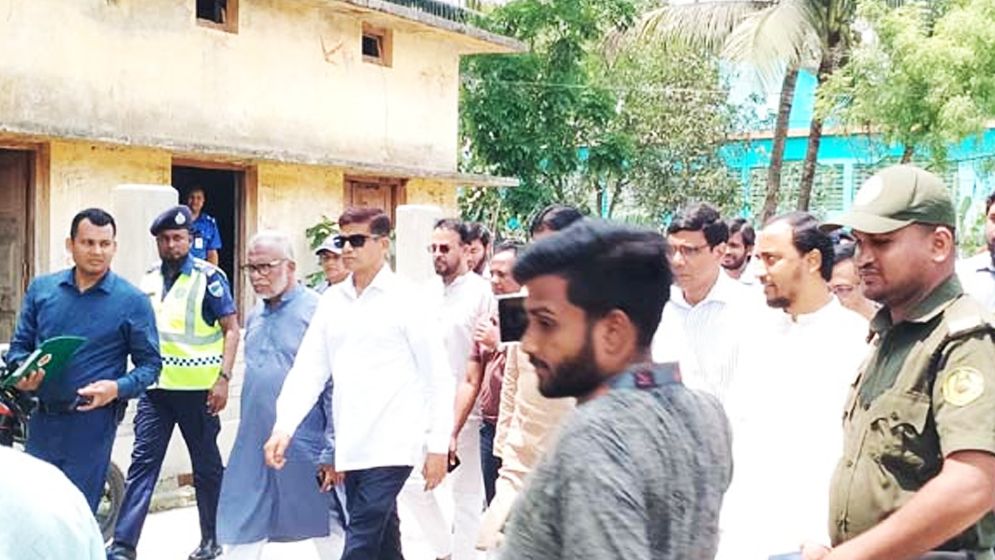 ঐতিহাসিক উলাশী খাল পরিদর্শনে পানিসম্পদ প্রতিমন্ত্রী