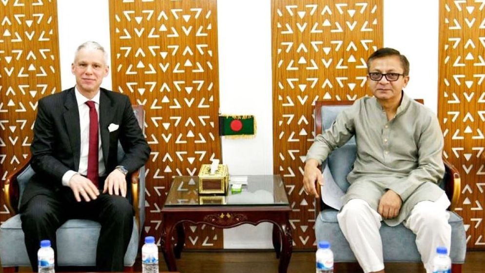 বাণিজ্যমন্ত্রীর সঙ্গে সু্ইস রাষ্ট্রদূতের সাক্ষাৎ