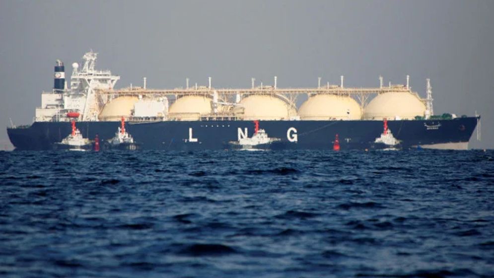 এলএনজি-এলপিজি নিয়ে দেশে আসছে আরো ৫ জাহাজ  