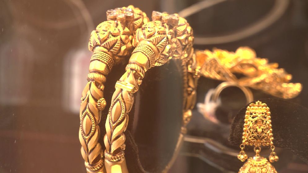 জেনে নিন দেশের বাজারে আজকের স্বর্ণের দাম 