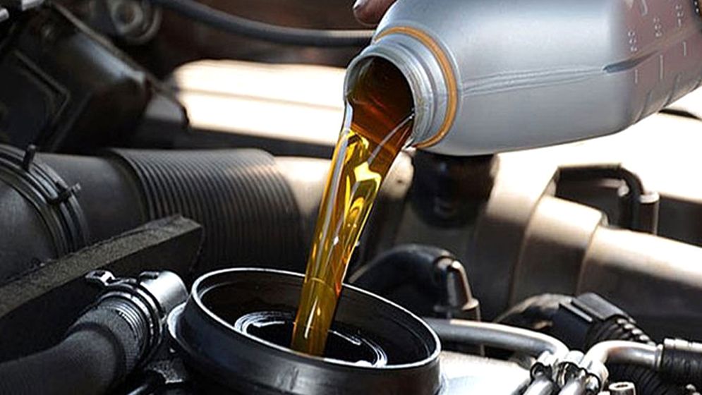 ‘প্রয়োজনে’ মে মাসে জ্বালানি তেলের দাম বাড়ানোর চিন্তা সরকারের  