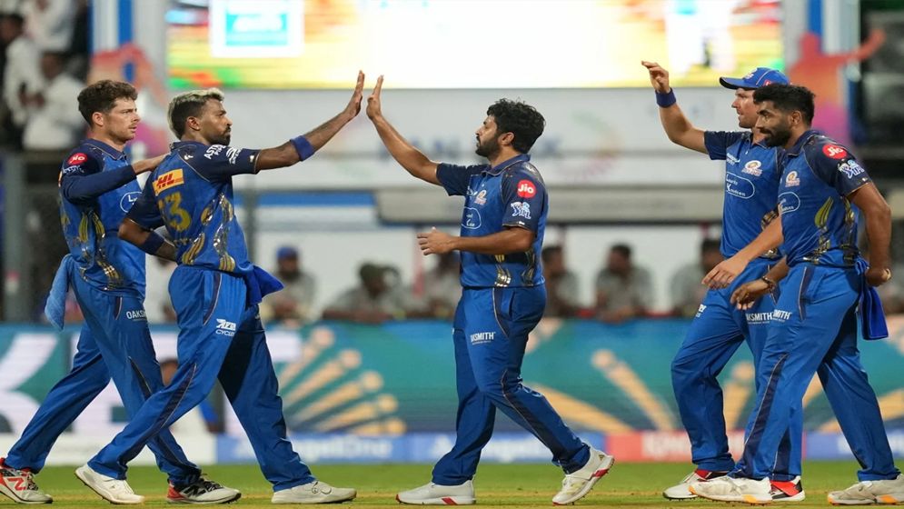 টানা চার হার মুম্বাইয়ের, দায় নিলেন কোচ