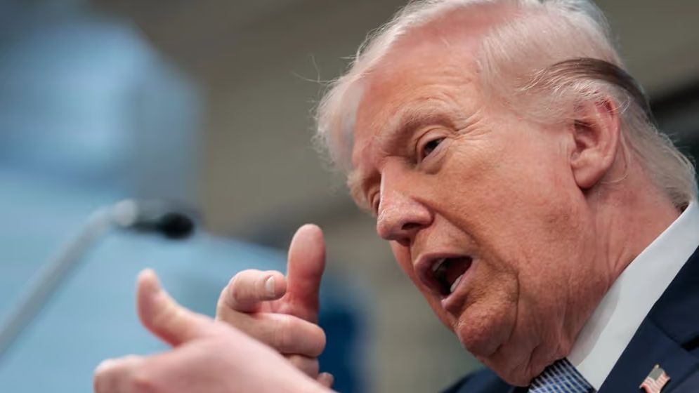 ট্রাম্পের নৈশভোজে গোলাগুলি, হামলাকারী আটক 