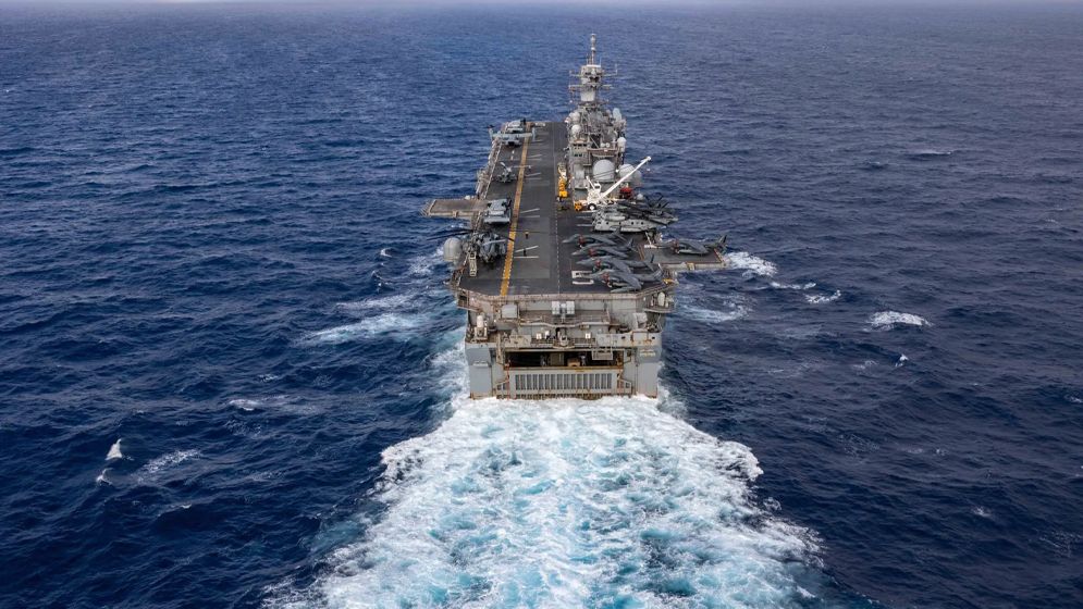 অবরোধ না তুললে হরমুজ প্রণালি বন্ধের হুঁশিয়ারি ইরানের