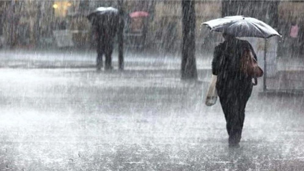 যে তিন বিভাগে অতি ভারী বৃষ্টির আভাস 