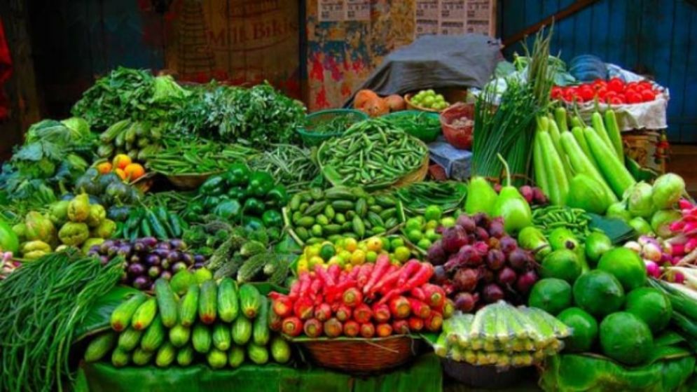 সবজির দাম ঊর্ধ্বমুখী, ১০০ টাকার নিচে নেই সবজি