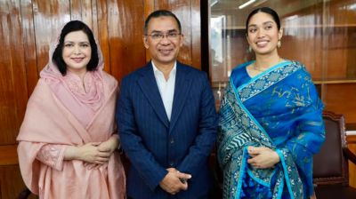 সপরিবারে সিনেমা হলে প্রধানমন্ত্রী