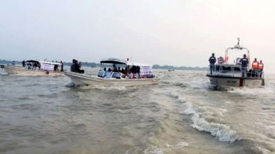 পদ্মা নদীতে টহলরত নৌ-পুলিশের ওপর হামলা, ওসিসহ ৫ সদস্য গুলিবিদ্ধ  