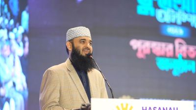 হাসানাহ কুরআন অলিম্পিয়াডের বিজয়ীদের পুরস্কার দিলেন আজহারি