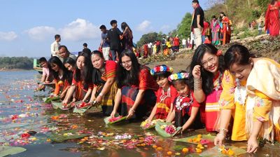 নদীতে ফুল ভাসিয়ে বিজু উৎসব শুরু, বিশ্বশান্তি কামনা