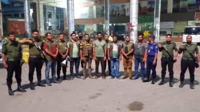 বেনাপোলে যাত্রী হয়রানি প্রতিরোধে যৌথ মহড়া