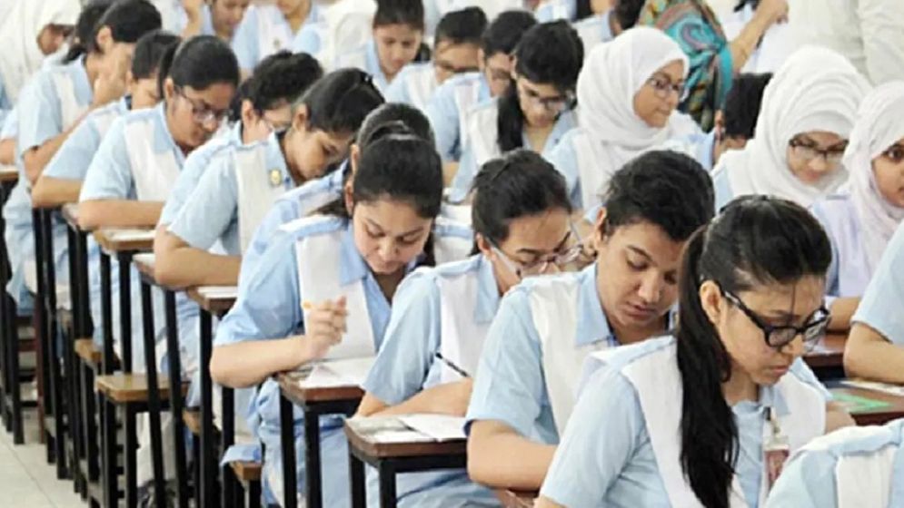 এসএসসি পরীক্ষা শুরু, অংশ নিচ্ছে ১৮ লাখের বেশি শিক্ষার্থী  