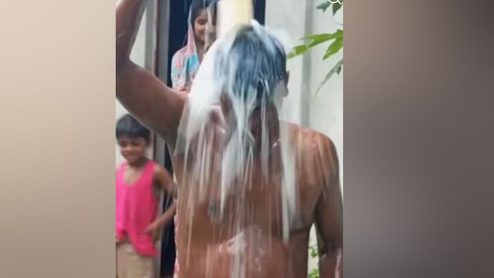তালাকের পর দুধ দিয়ে গোসল, ভিডিও ভাইরাল
