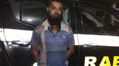 চুল কাটাতে গিয়ে গ্রেপ্তার হলেন কুষ্টিয়ার পীর হত্যার আসামি   