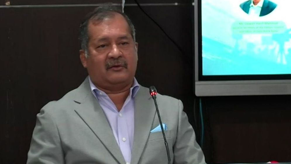মালিকপক্ষও গণমাধ্যমের কার্যকারিতা বিনষ্ট করছে