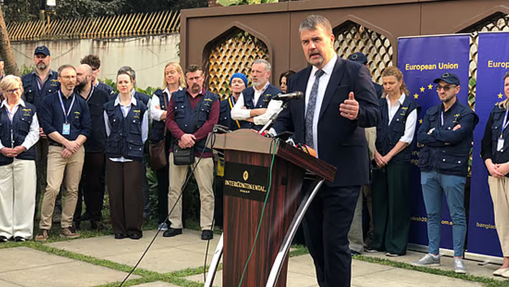 ত্রয়োদশ জাতীয় সংসদ নির্বাচনের পরিবেশ খুবই ইতিবাচক, ইইউ’র নির্বাচন পর্যবেক্ষক প্রধান ইভারস আইজাবসের এই বক্তব্যের সঙ্গে আপনি কি একমত?